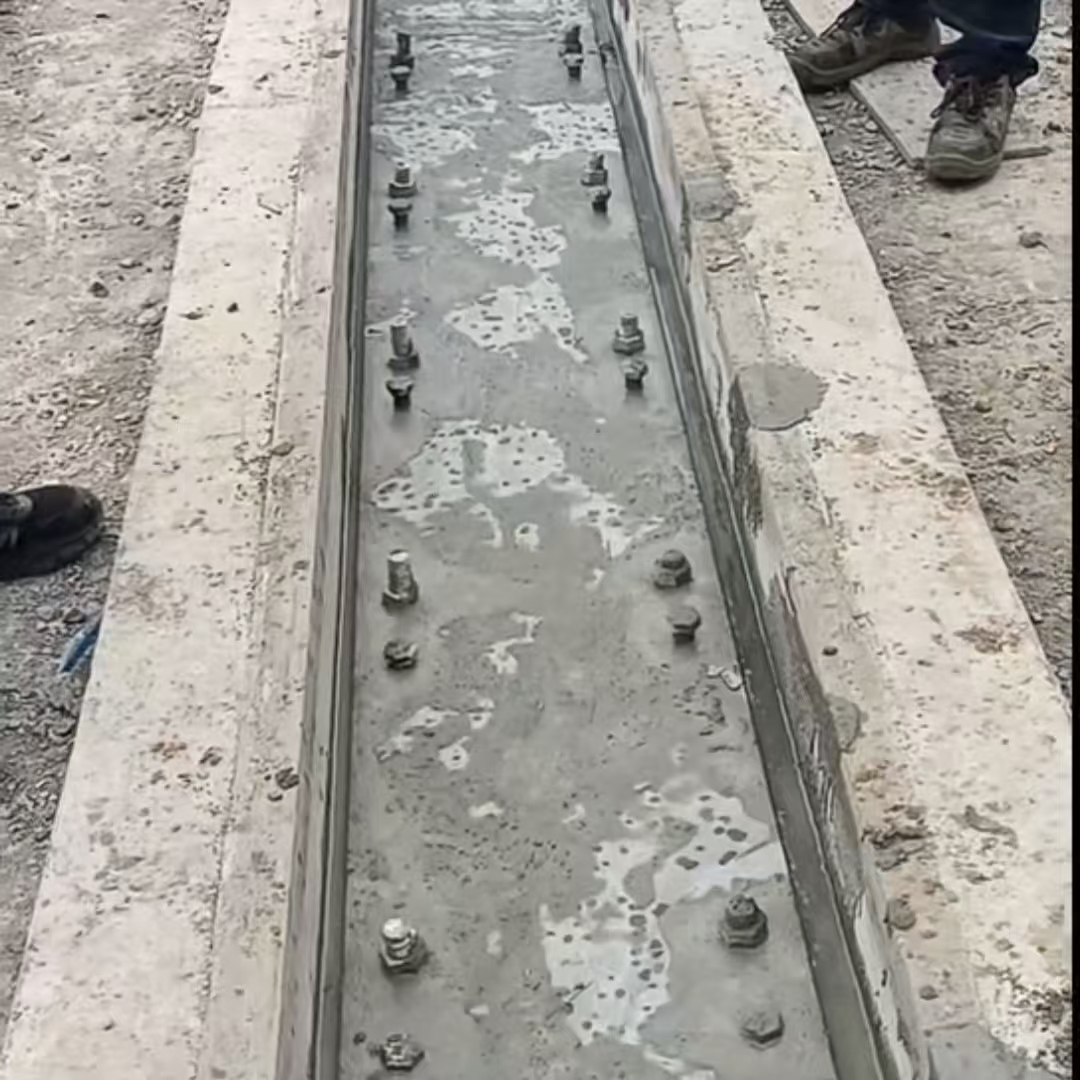 福建港口码头起重机龙门吊重型机械设备稳固用早强快凝轨道胶泥